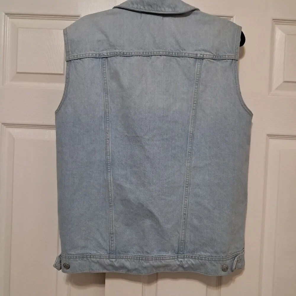 Women,s Denim Vest - Picture 2 of 6